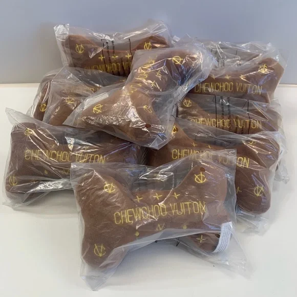 ChewChoo Vuiton Plush Pet Bone - Designer Dog - Squeak Toy - NWT - Picture 6 of 6